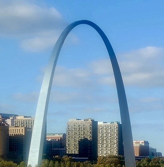 Gateway Arch from the Interstate