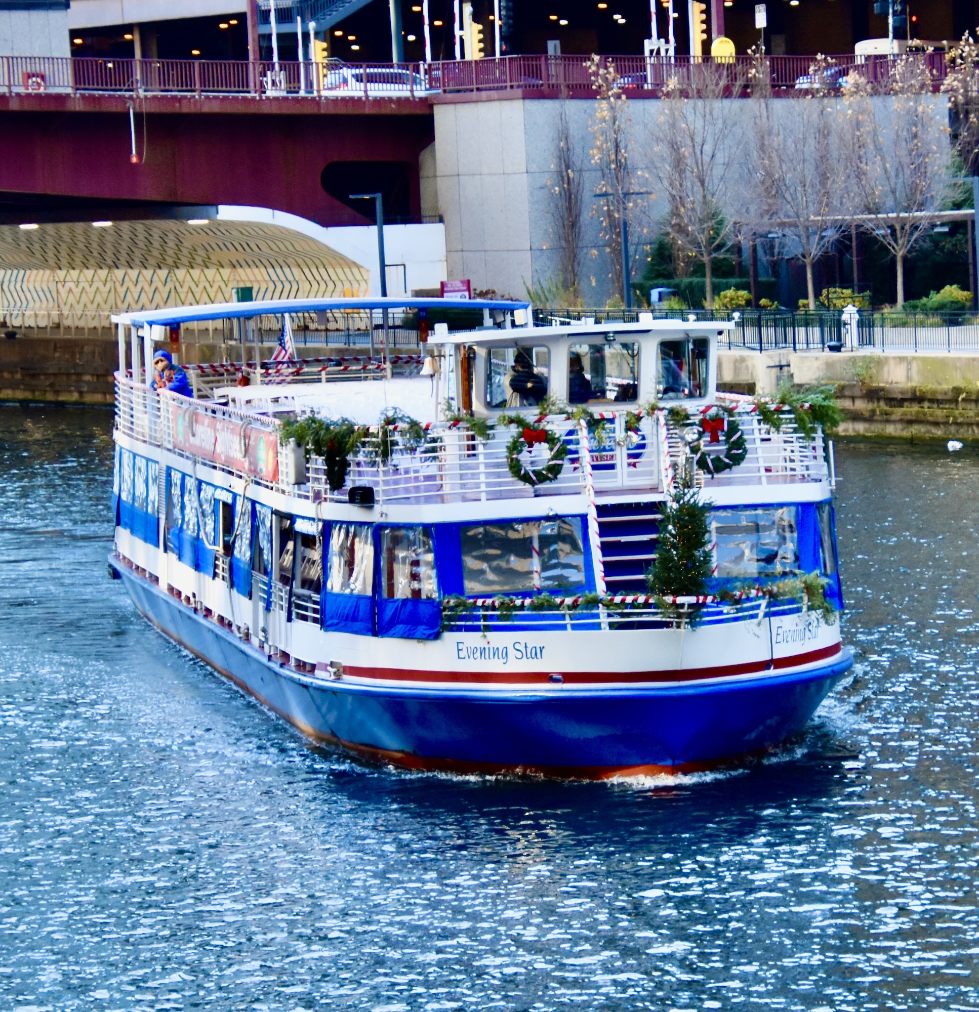 Evening Star Chicago River Cruise Ship