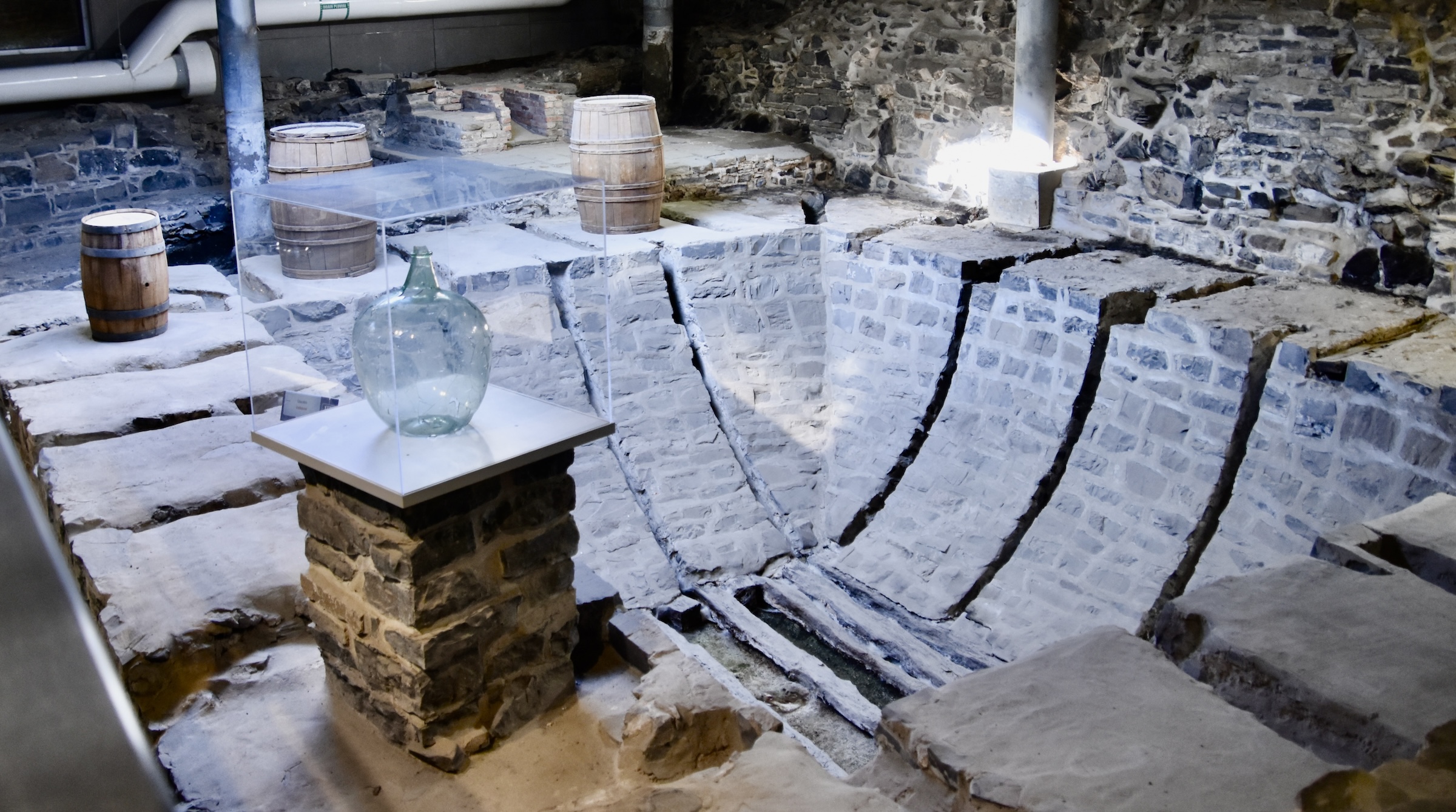 The Ice House, Chateau Saint-Louis