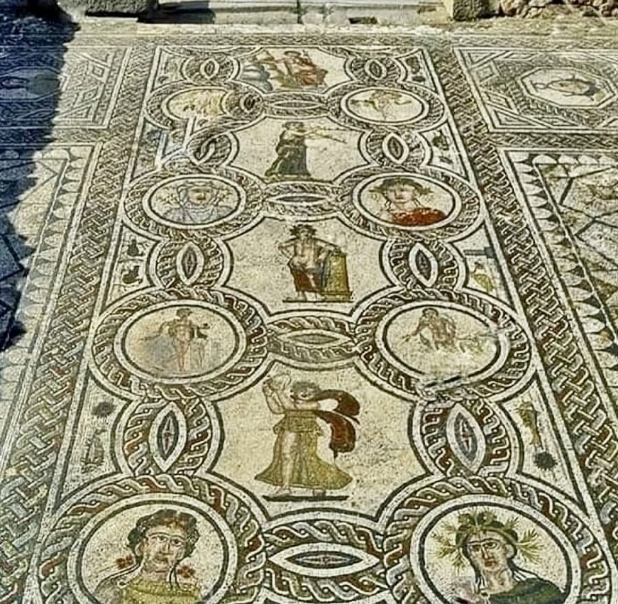 Volubilis Four Seasons Mosaic