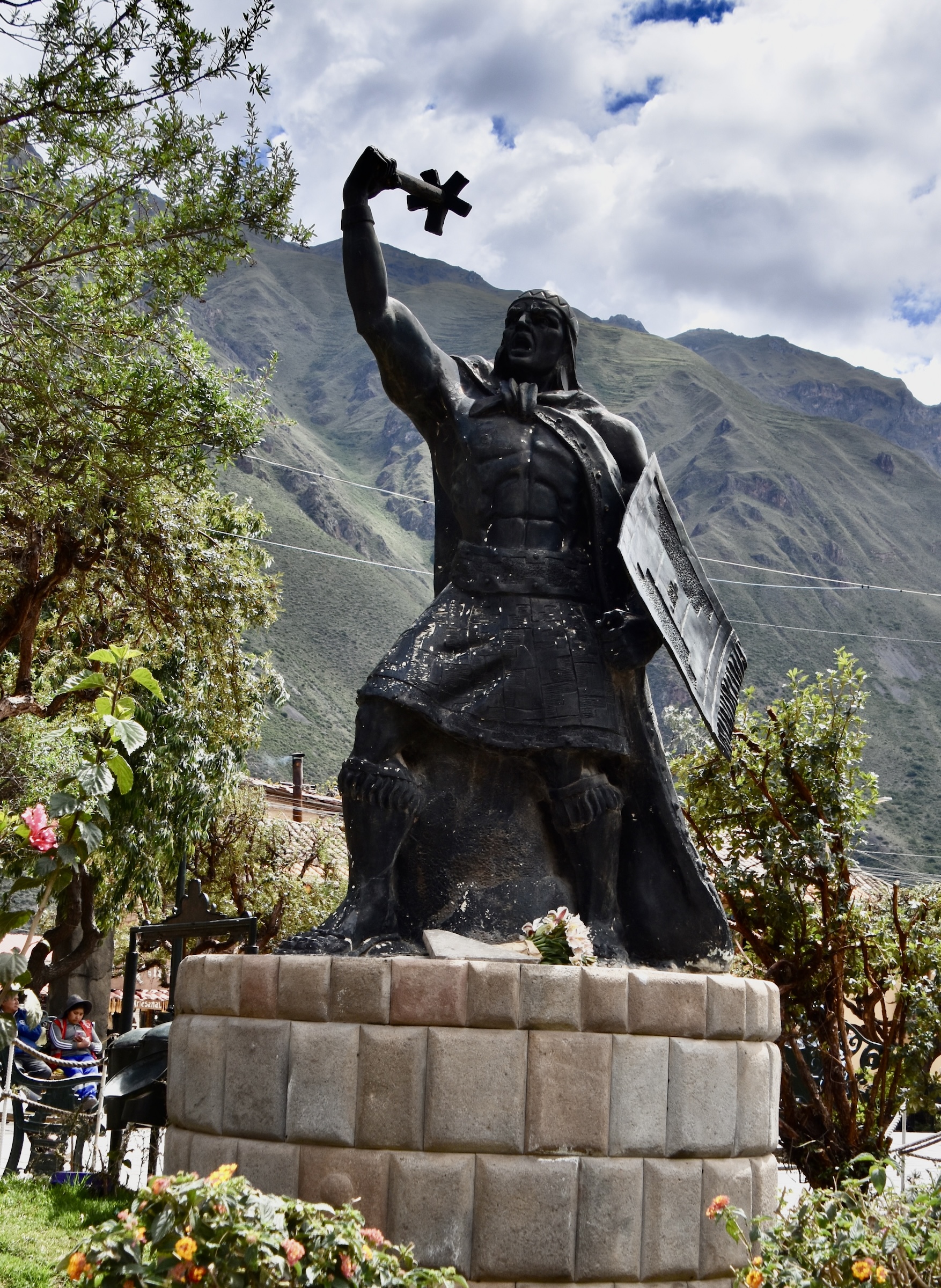 Manco Inca Statue in Ollantaytambo
