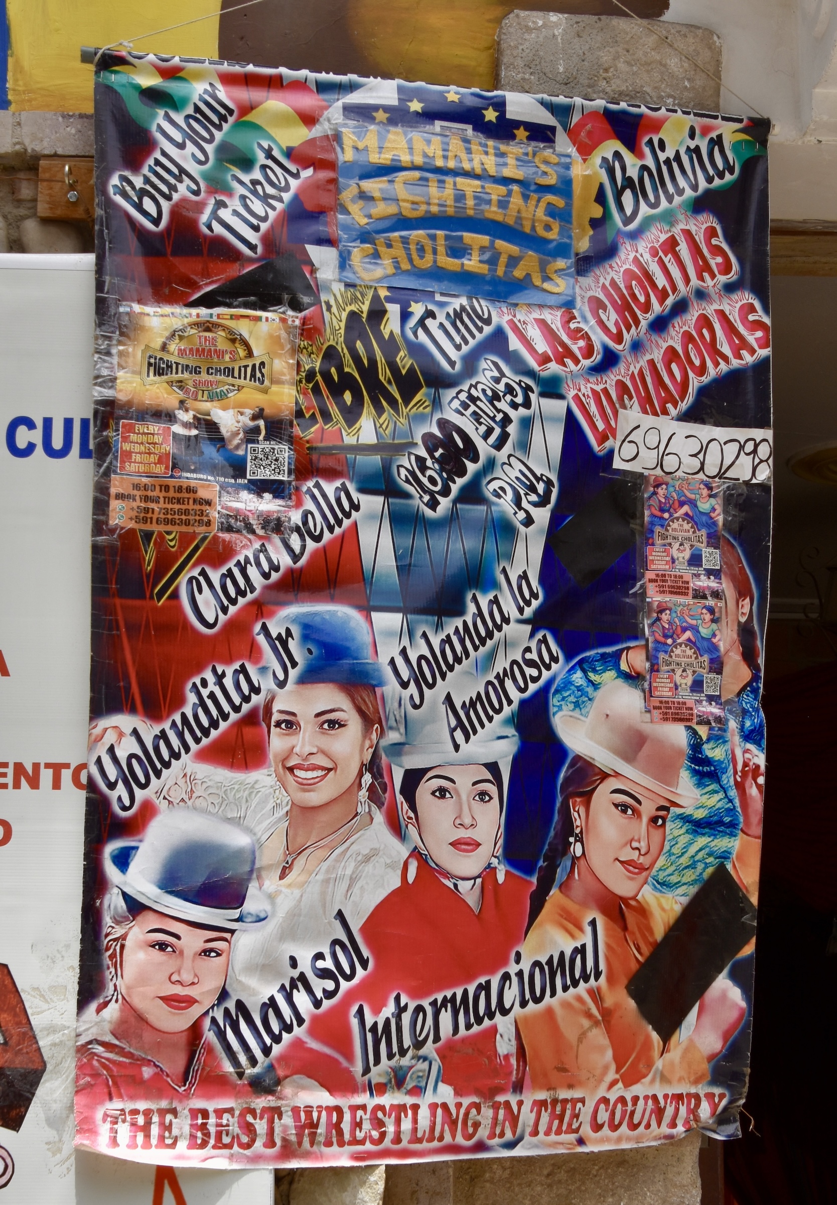 Cholita Advertisement, La Paz
