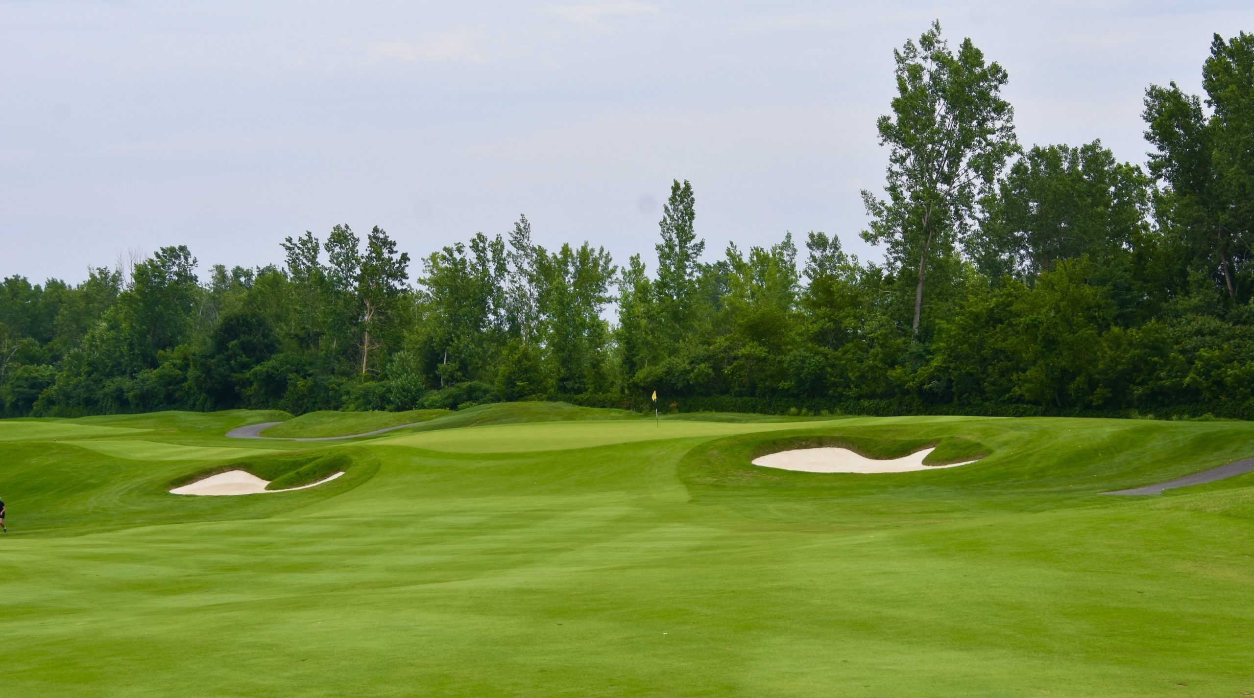 #11 Approach Laval-sur-le-Lac Blue
