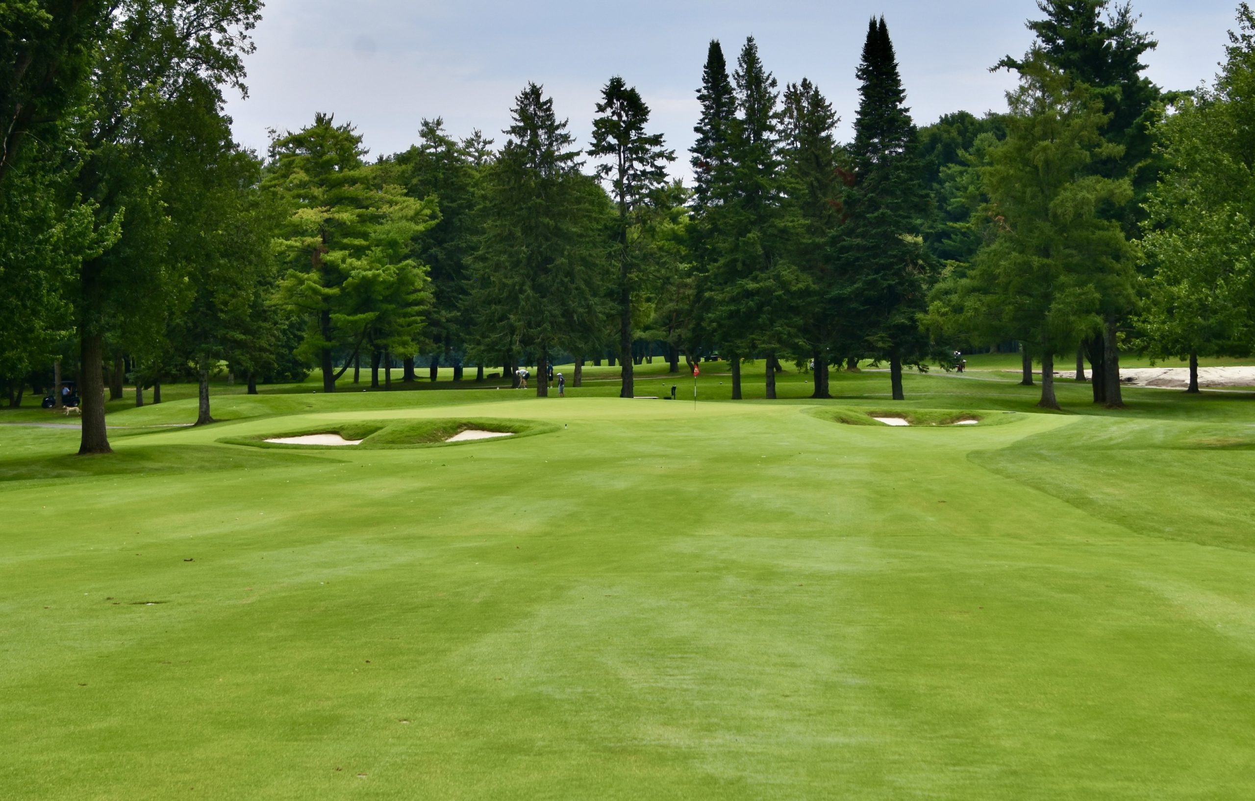 #9 Approach Laval-sur-le-Lac Blue