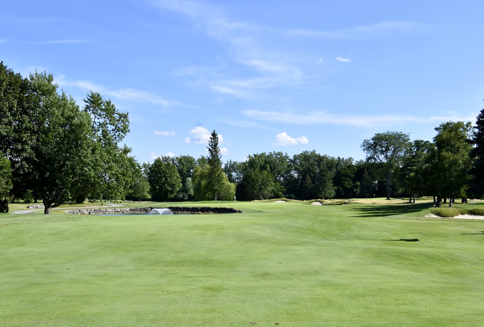 #16 Approach, Beaconsfield